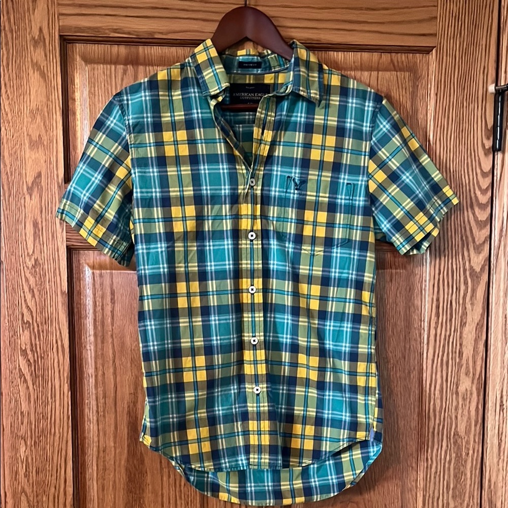 American Eagle Outfitters Green and Yellow Casual Button Down Shirt